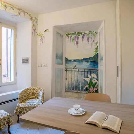 Guesthost - Wisteria Dreams - Comfy Studio-flat 公寓 阿尔杰尼奥